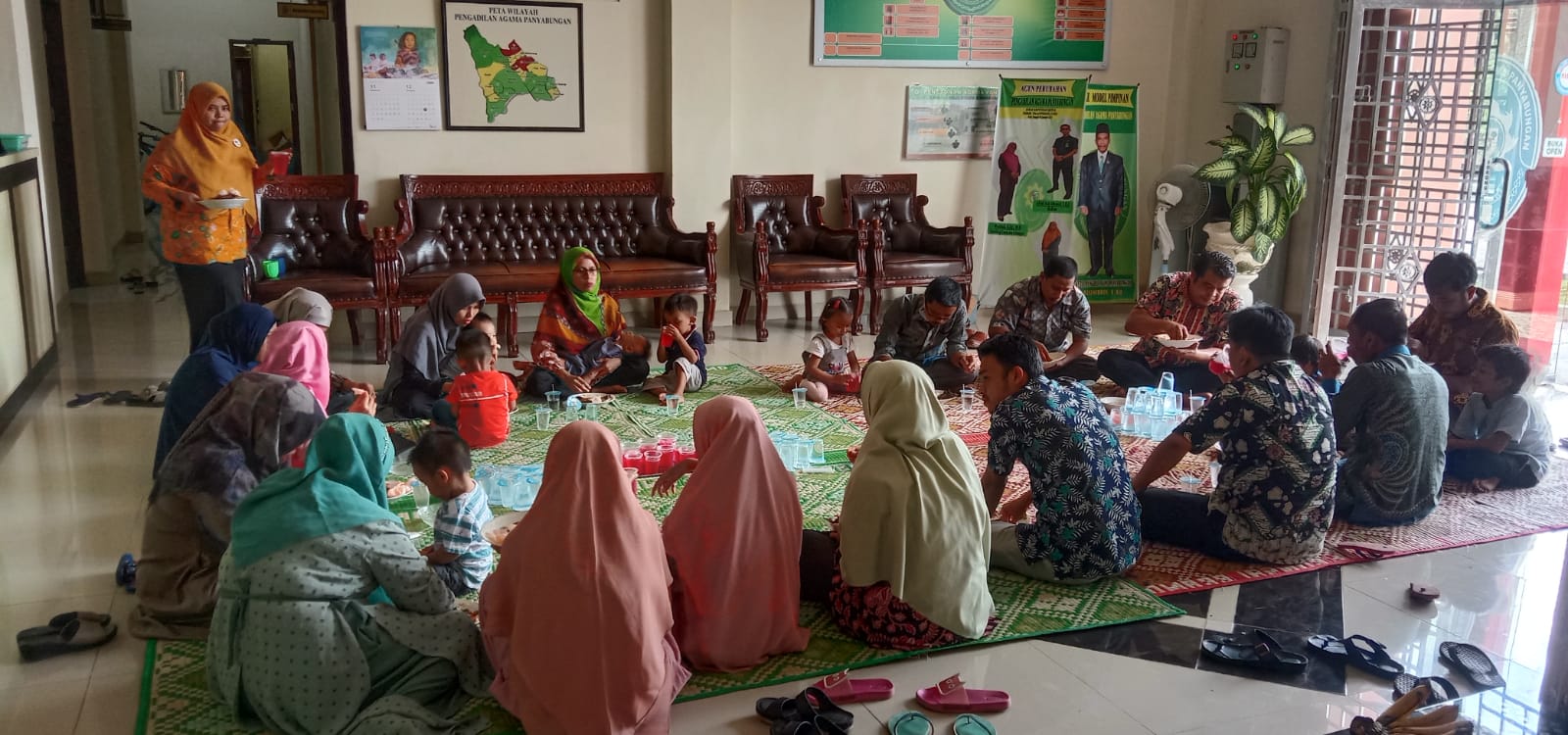 kebersamaandankekmopakanpapyb311220212