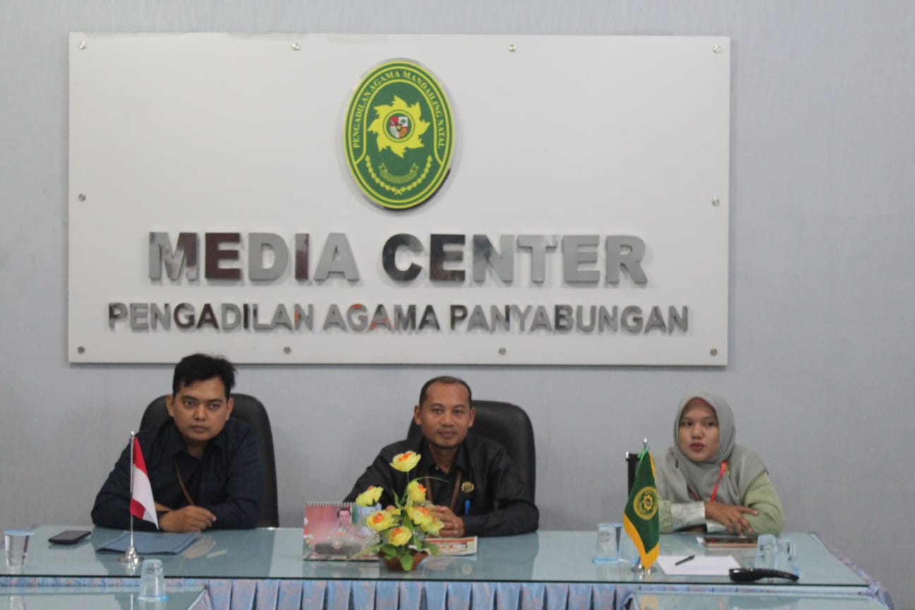 pelepasanmahasiswauinpadangsidempaun050320242