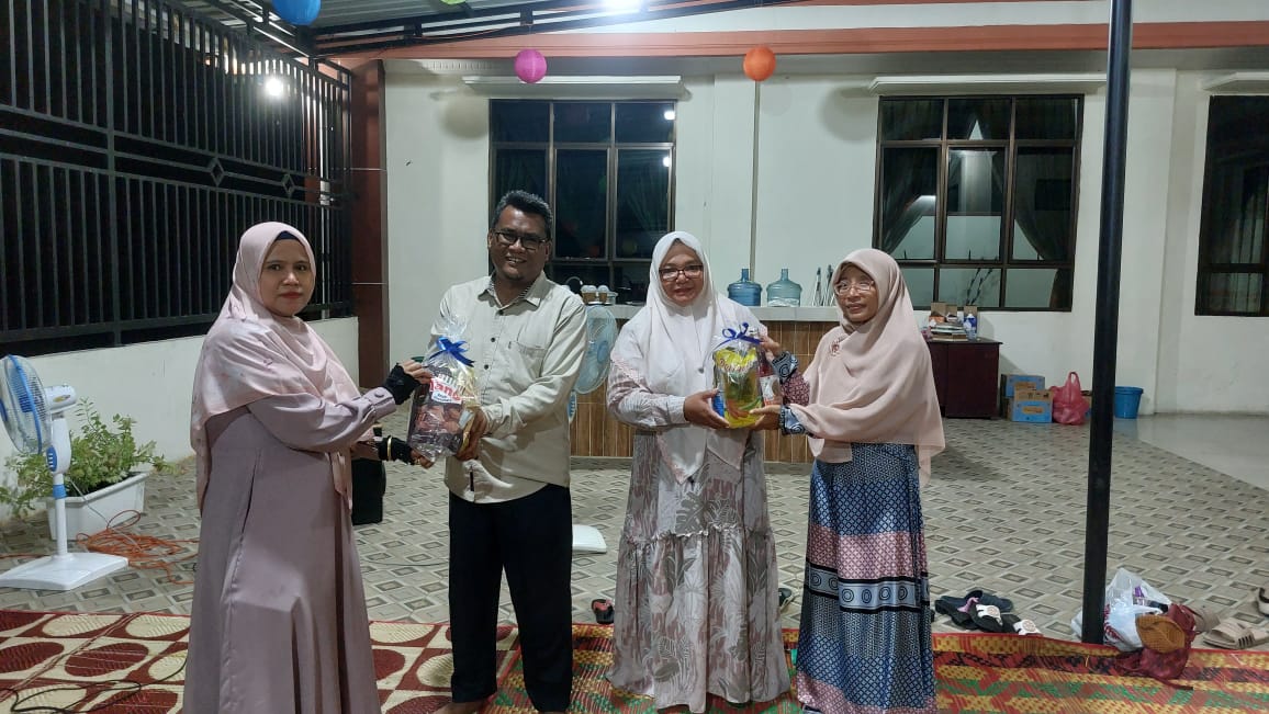 pemberianbinkisanlebaranpapanyabungan14 04 20231