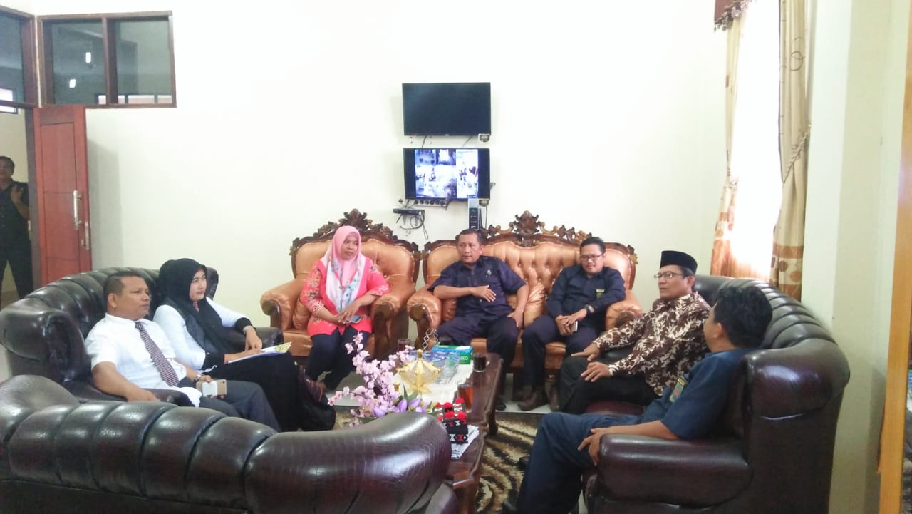 pertemuanrektorstain3